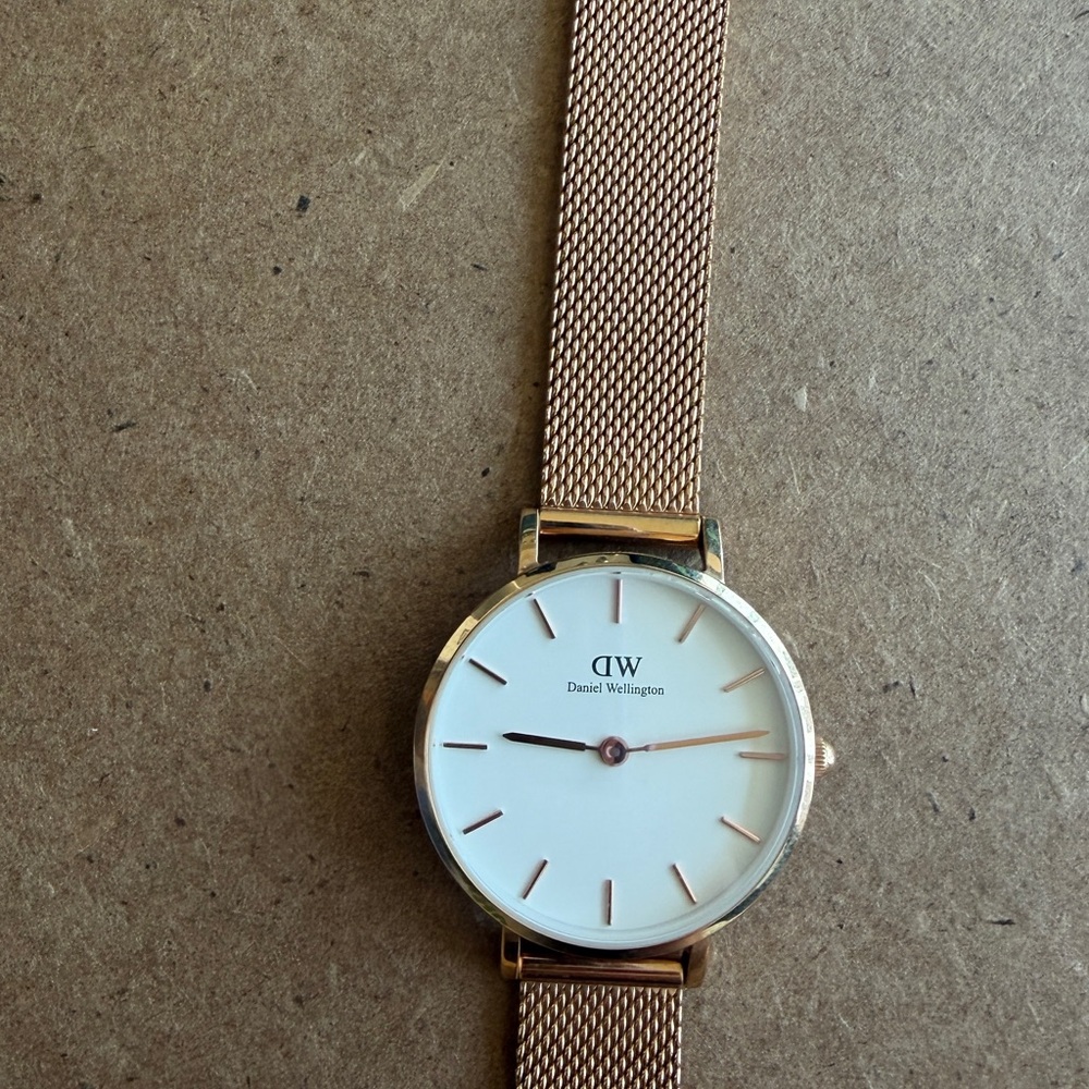 Daniel Wellington Gold Mesh Strap Watch - White Dial